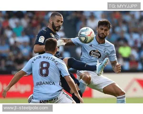 足球明星在比赛中踢球的速度究竟能达到多少米每秒的惊人表现分析